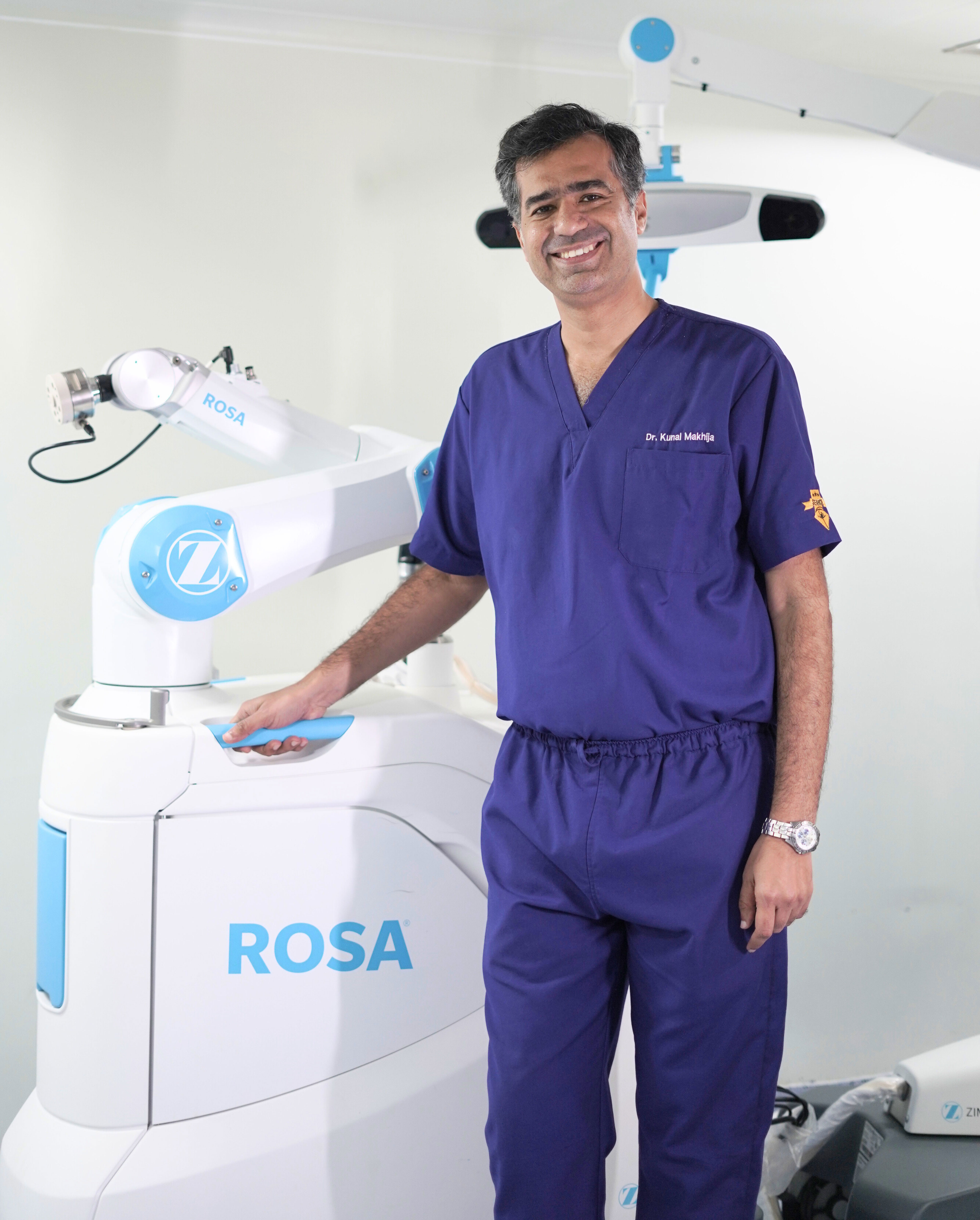 Robotic Knee Replacement Surgeon in Navi Mumbai - Dr. Kunal Makhija